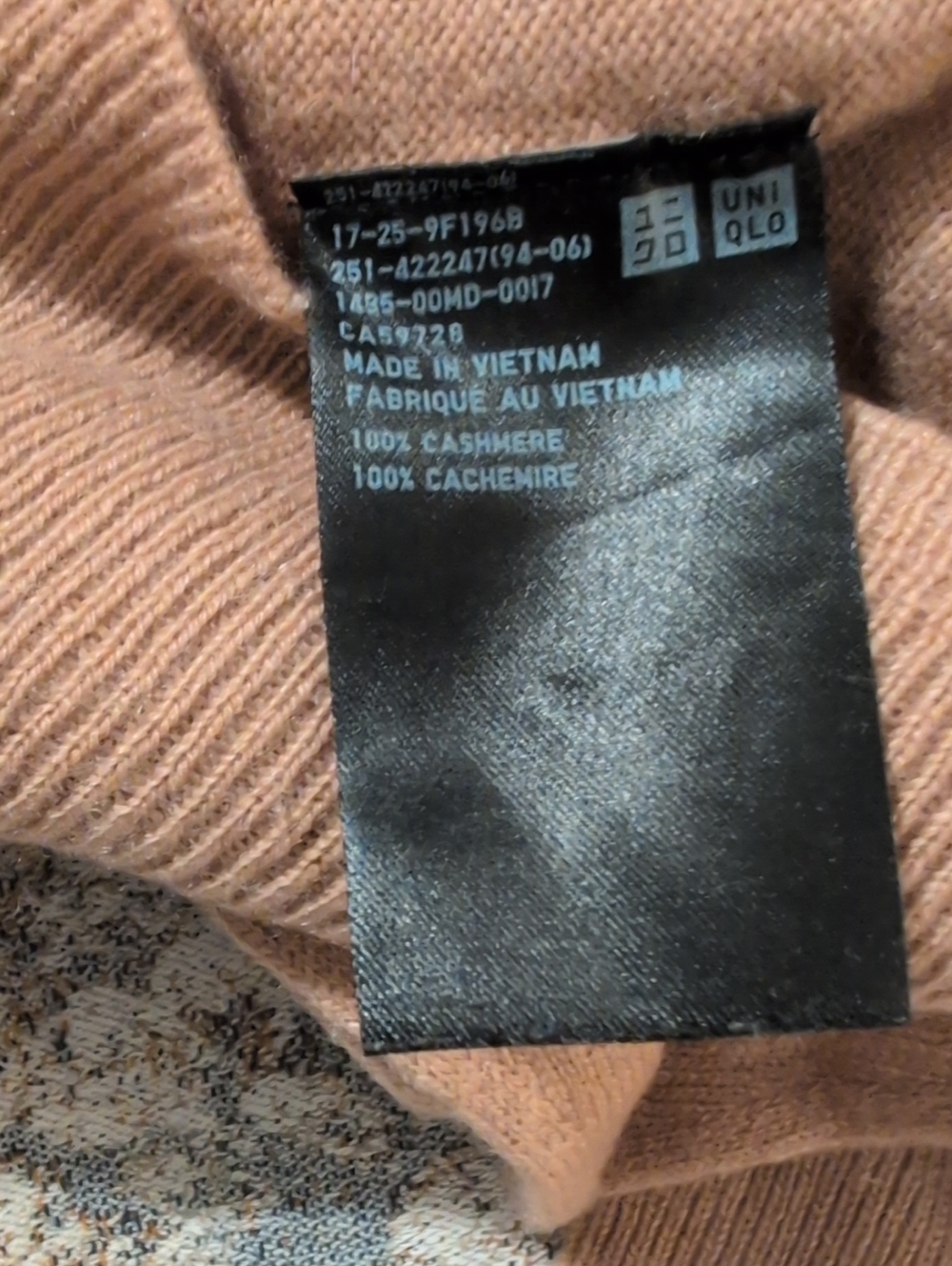Uniqlo Cashmere Women's Long Turtleneck in Salmon Brown Shade Small - Picture 4 of 4